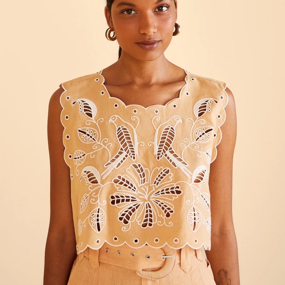 Sand Richelieu Sleeveless Crop Top